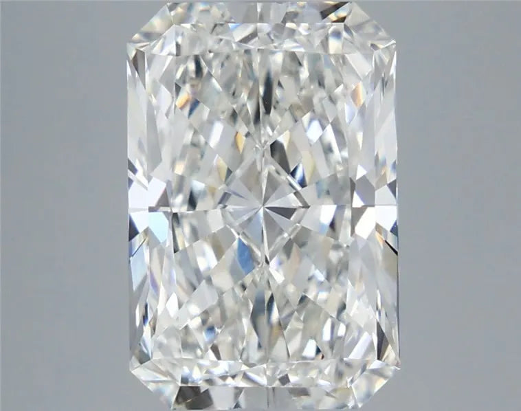 5.47ct Radiant Lab Grown Diamond (Colour F, Clarity VVS2, IGI Certified)