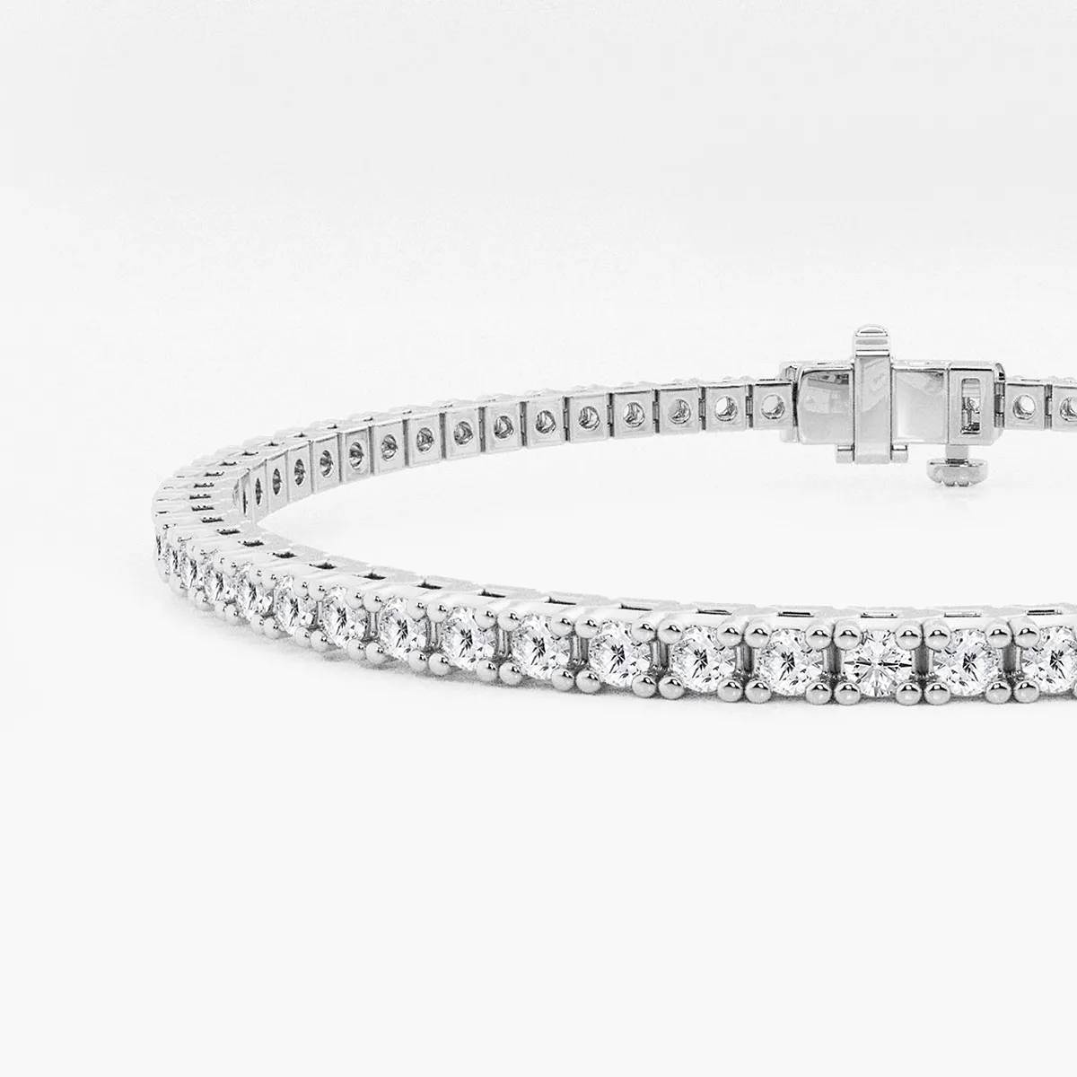 The Luxe 4-Prong Tennis Bracelet